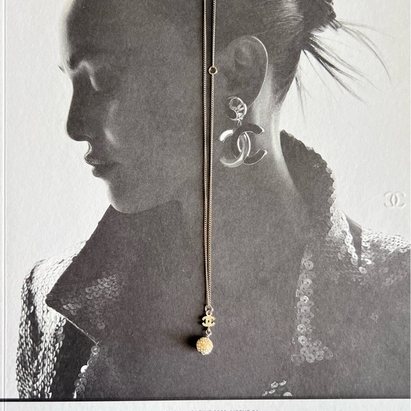 CHANEL CC Crystal Ball Necklace - Picture 4 of 6